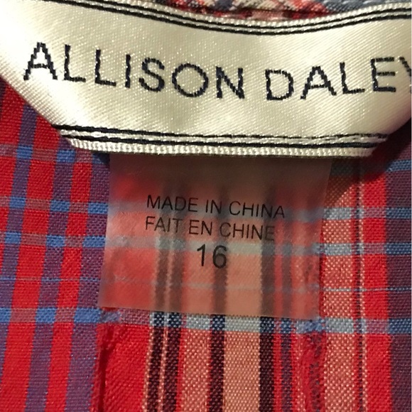 Allison Daley 16 Button down shirt - Picture 2 of 9